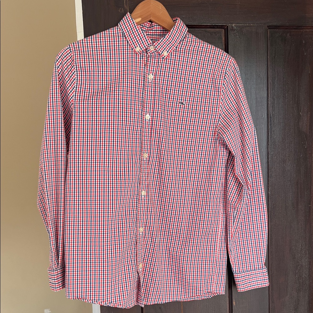 Vineyard Vines on the go performance Brrr boys shirt large